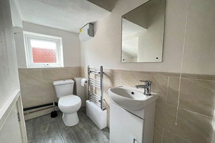 5 Bedroom Detached House To Rent In Beckinsale Grove, Milton Keynes, MK8