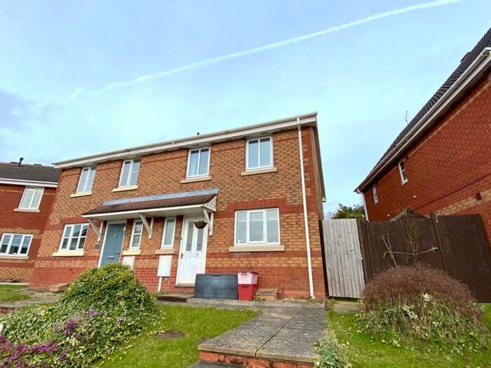 3 Bedroom Semi-Detached House To Rent In Howe Road, Whitwick, LE67