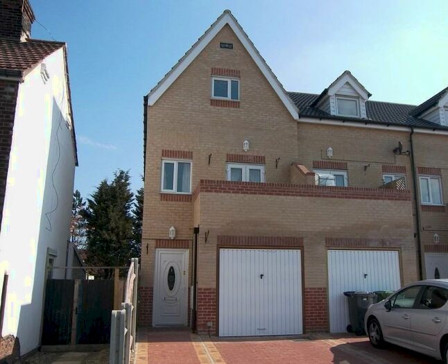 3 Bedroom House To Rent In Queen Annes Road, Southtown, Great Yarmouth, NR31