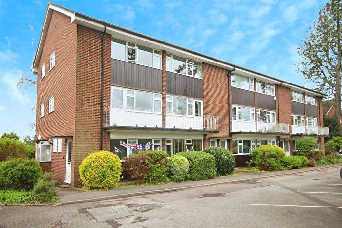 2 Bedroom Maisonette To Rent In Highfield Court, Twyford, Reading, Berkshire, RG10