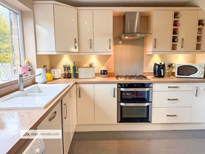 3 Bedroom Semi-detached House For Sale In Tunstead Road, Stacksteads, Bacup, OL13