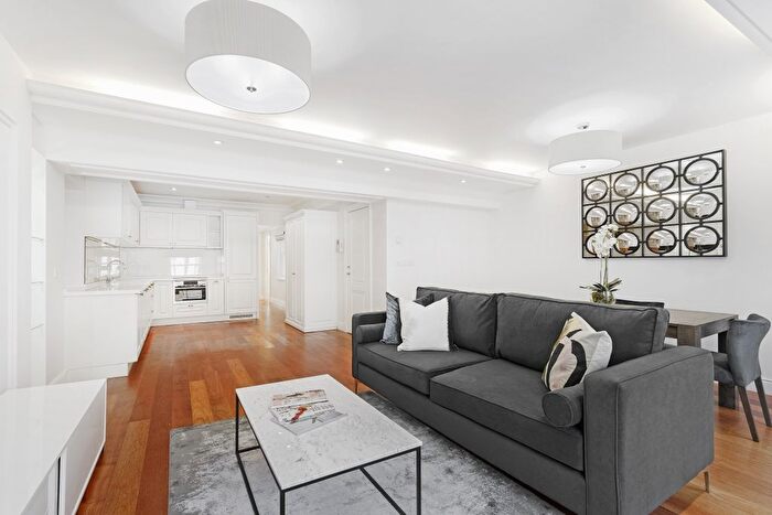 2 Bedroom Flat To Rent In Princes Street, London, W1B
