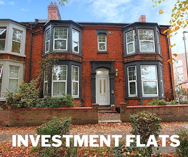 4 Bedroom End Of Terrace House For Sale In Victoria Promenade, Northampton, NN1