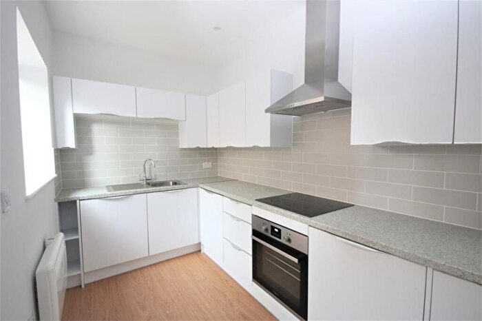 1 Bedroom Flat To Rent In Ballards Lane, North Finchley, N12