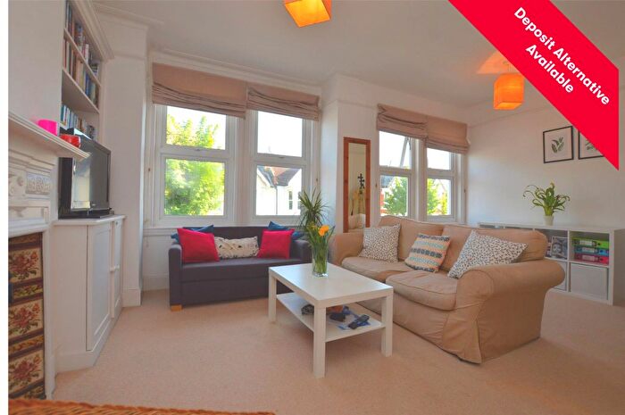 3 Bedroom Flat To Rent In Brookwood Road, London, SW18