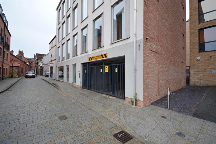 1 Bedroom Flat To Rent In Museum Court, Lincoln, LN2