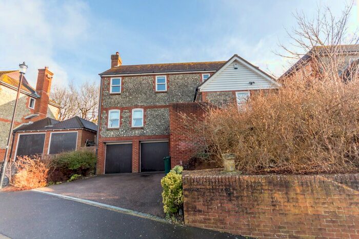 4 Bedroom Detached House To Rent In Woodland Walk, Ovingdean, Brighton, BN2