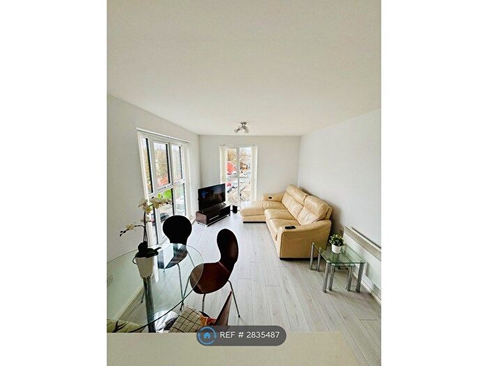 2 Bedroom Flat To Rent In Great Clowes Street, Salford, M7