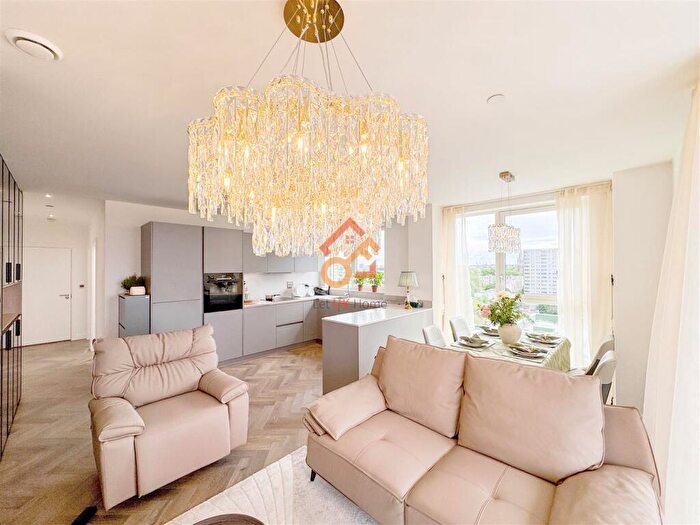 2 Bedroom Flat To Rent In Orwell House, Mile Walk, London, NW6