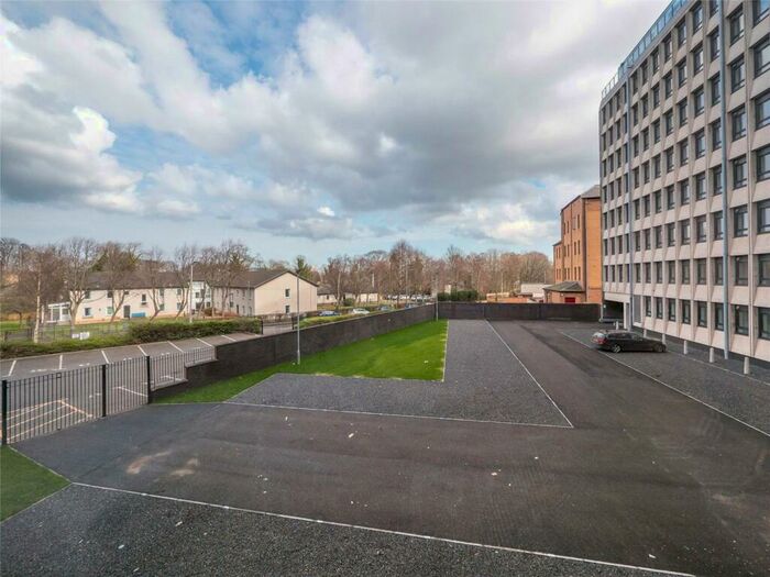 1 Bedroom Flat To Rent In Elfin Square, Embankment West, Gorgie Road, Edinburgh, EH11