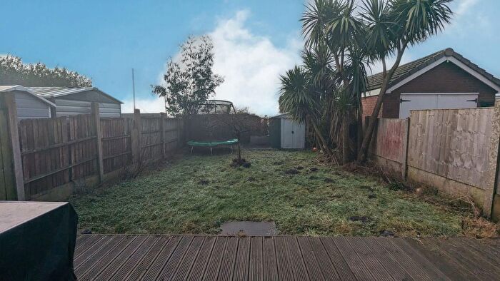 2 Bedroom Semi-Detached House For Sale In Chequer Lane, Upholland, WN8