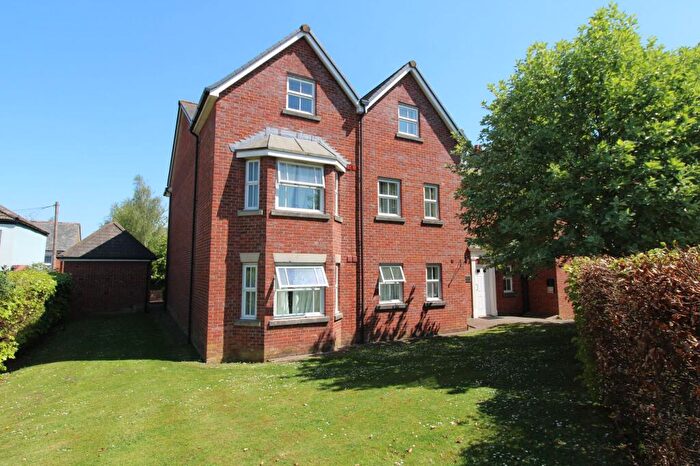 1 Bedroom Flat For Sale In Spire View, Augustine Court Spire View, SP2