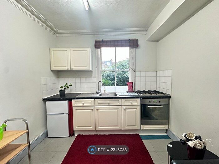 1 Bedroom Flat To Rent In Reporton Road, London, SW6