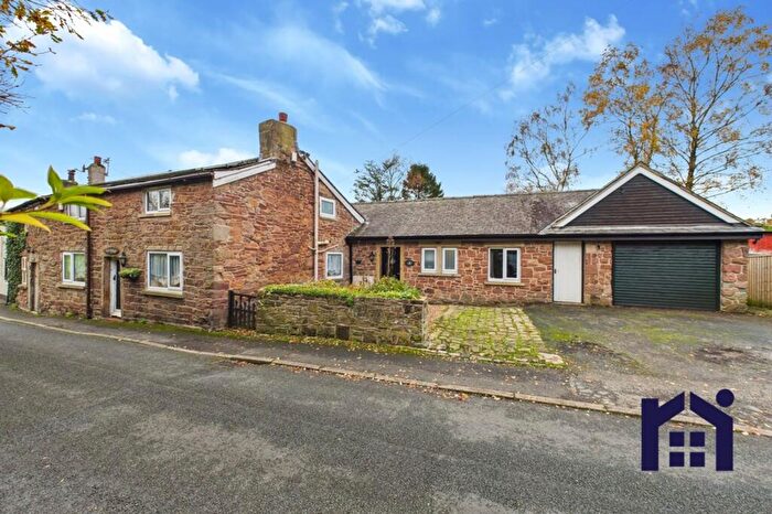 4 Bedroom End Of Terrace House For Sale In Washington Lane, Euxton, PR7
