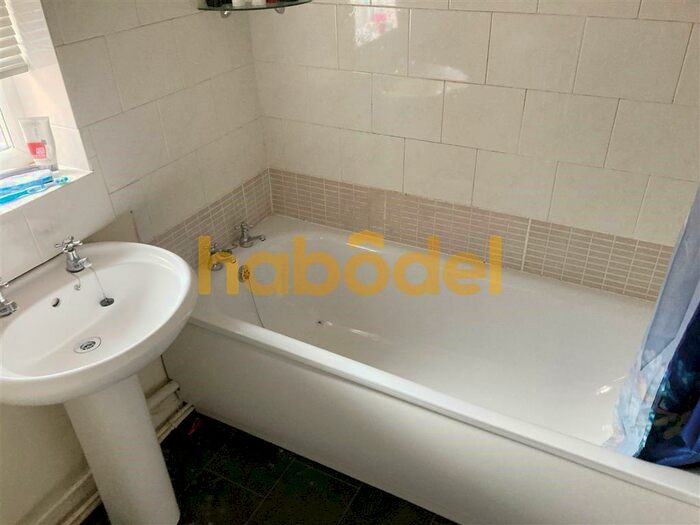 3 Bedroom Terraced House To Rent In Old Ashby Road, Loughborough, LE11