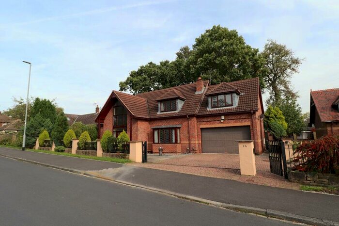 4 Bedroom House To Rent In Woodhall Park Avenue, Stanningley, Pudsey, West Yorkshire, Uk, LS28