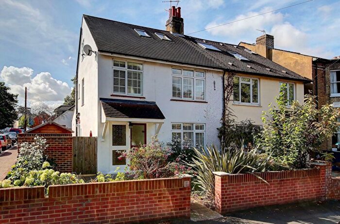 Detached House To Rent In Connaught Road, Teddington, TW11