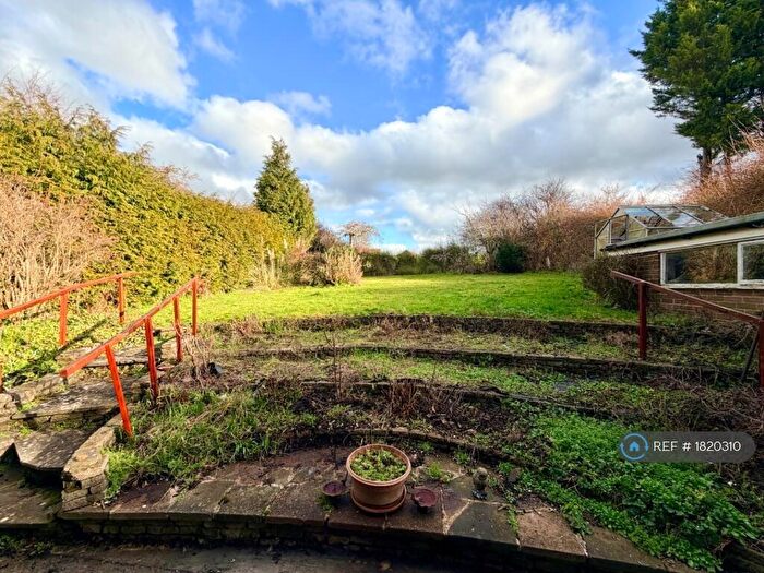 4 Bedroom Detached House To Rent In Old Bedford Road, Luton, LU2