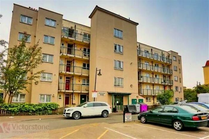 4 Bedroom Flat To Rent In Cornwall Street, London, E1