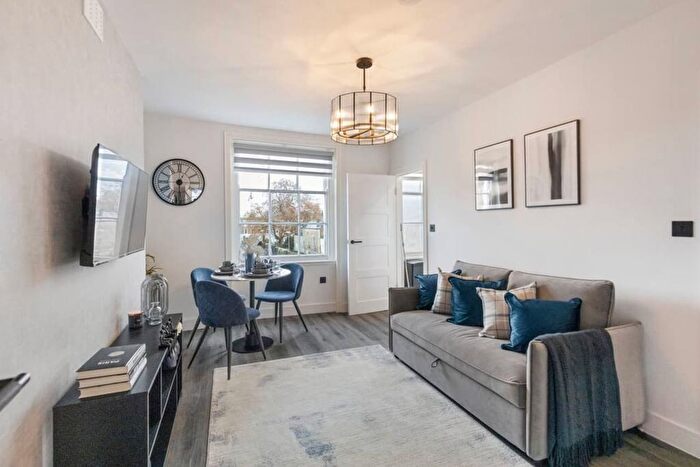 1 Bedroom Flat To Rent In Camberwell Road, London, SE5