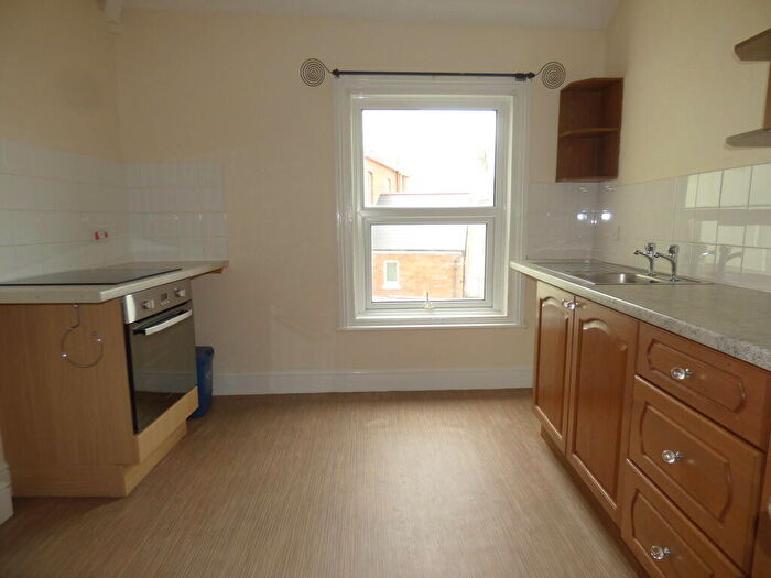 1 Bedroom Flat To Rent In Barton Crescent, Dawlish, EX7