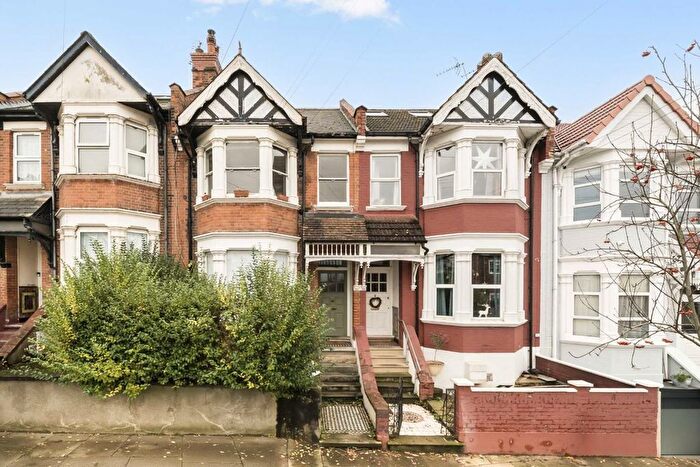 2 Bedroom Flat To Rent In Kings Road, Kensal Rise, NW10