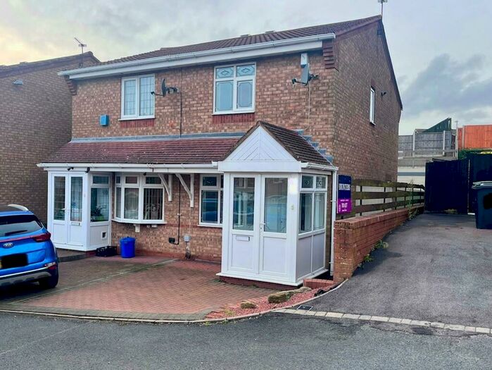 2 Bedroom Semi-Detached House To Rent In Harvest Close, Dudley, DY3
