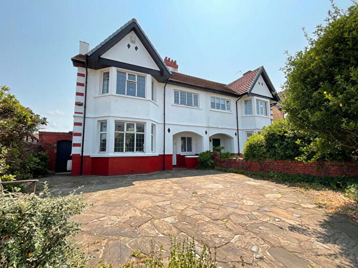 6 Bedroom Semi Detached House For Sale In Rawlinson Road, Southport, PR9