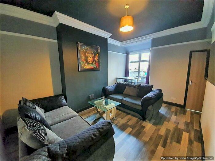 4 Bedroom House Of Multiple Occupation To Rent In Edleston Road, Crewe, CW2