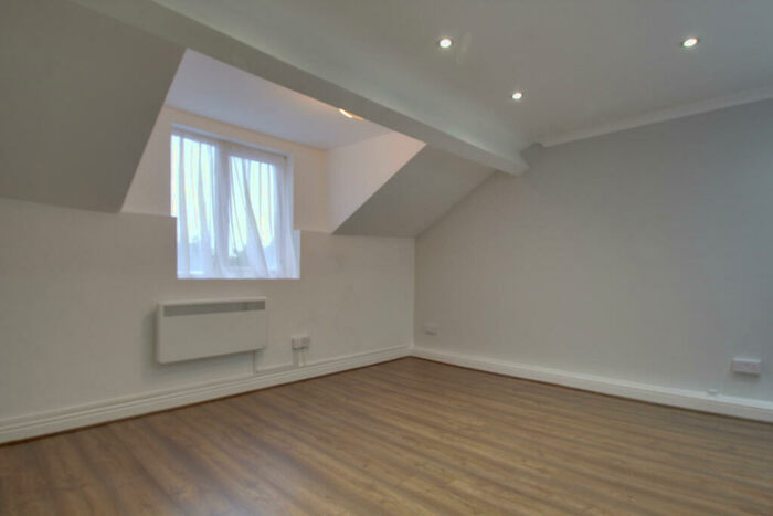 2 Bedroom Flat To Rent In Wolverhampton Street, Dudley, DY1