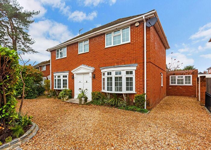 4 Bedroom Detached House For Sale In Wood Lane, Fleet, GU51