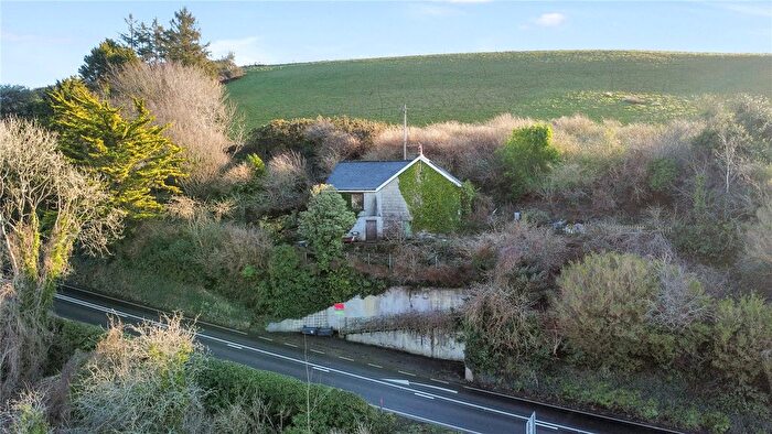 3 Bedroom Bungalow For Sale In New Road, Polperro, Looe, Cornwall, PL13