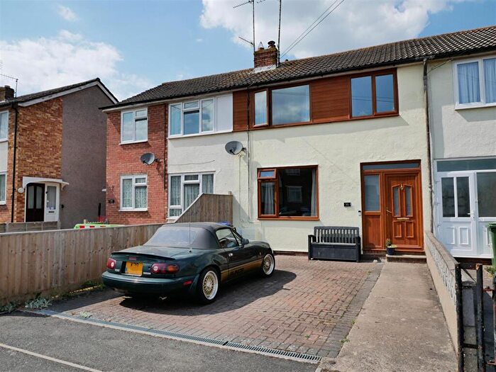 3 Bedroom Terraced House For Sale In Corfe Crescent, Calne, SN11