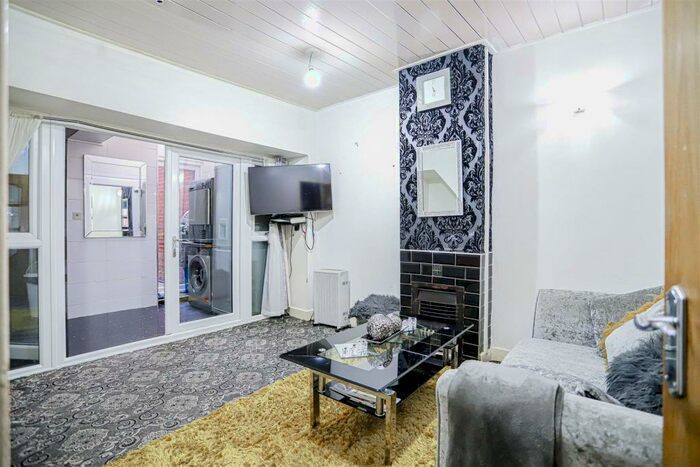 2 Bedroom Terraced House To Rent In Inkerman Street, BB1