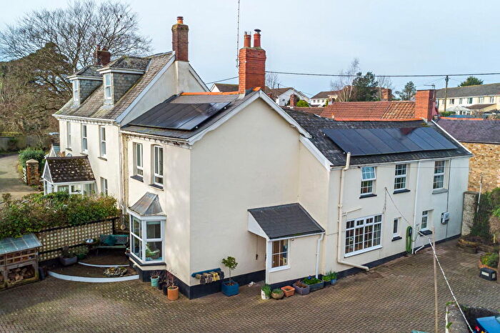 4 Bedroom Semi-Detached House For Sale In Bickington Road, Bickington, Barnstaple, North Devon, EX31