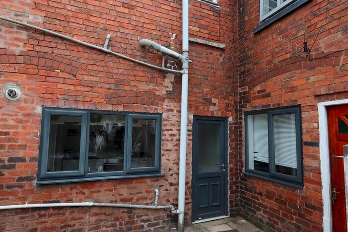 1 Bedroom Flat To Rent In Pleck Road, Walsall, WS2