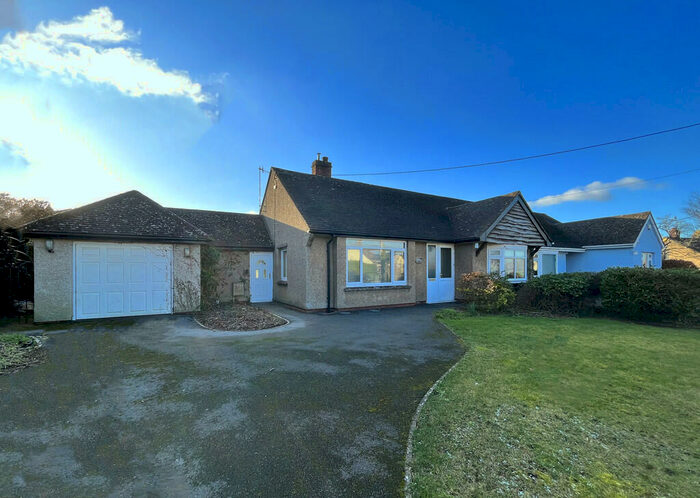 2 Bedroom Semi-Detached House For Sale In Church Lane, Bishop Sutton, BS39