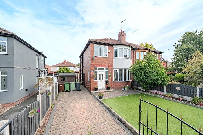 3 Bedroom Semi-Detached House For Sale In Whitecote Hill, Leeds, West Yorkshire, LS13
