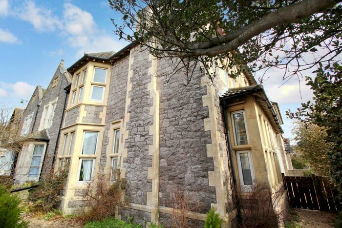 1 Bedroom Property To Rent In Clevedon Road, Weston-Super-Mare, Avon, BS23