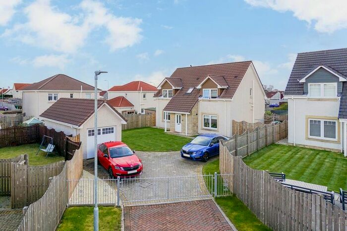 5 Bedroom Detached House For Sale In Law View, Leven, KY8