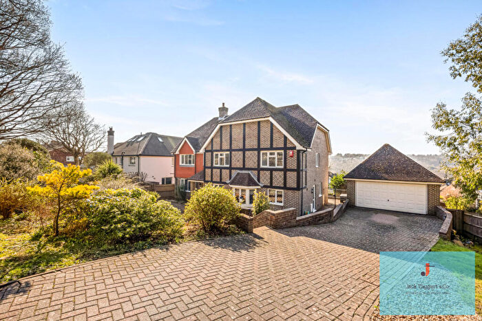 5 Bedroom Detached House For Sale In Surrenden Crescent, Brighton, BN1