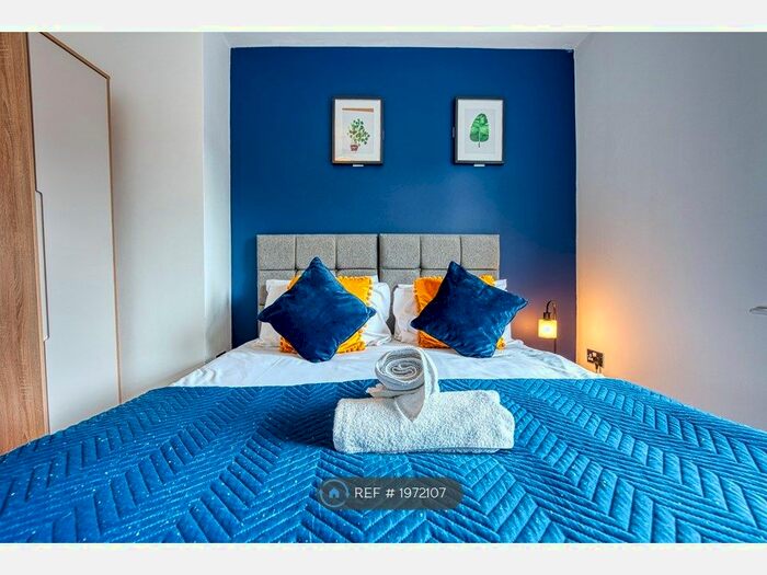 4 Bedroom Semi-Detached House To Rent In Upper Bloomfield Road, Bath, BA2