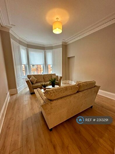 2 Bedroom Flat To Rent In Alexandra Parade, Glasgow, G31
