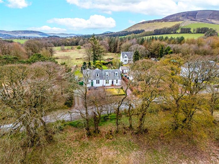 4 Bedroom Semi-Detached House For Sale In Biggar Road, Symington, Biggar, ML12