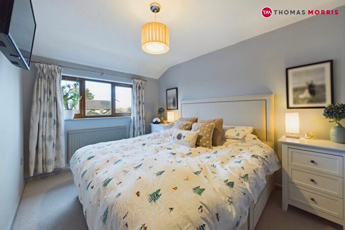 3 Bedroom Terraced House For Sale In Trinity Close, Roxton, Bedford, MK44