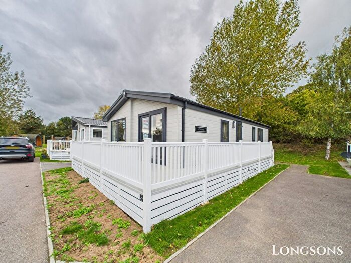 2 Bedroom Park Home For Sale In Shottendane Road, Birchington, CT7