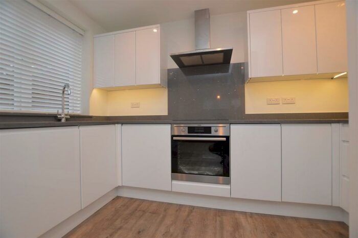 2 Bedroom Semi-Detached House To Rent In Randolph Road, RG1