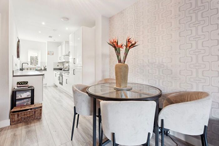 3 Bedroom End Of Terrace House For Sale In Laidler Crescent, Princes Risborough, HP27