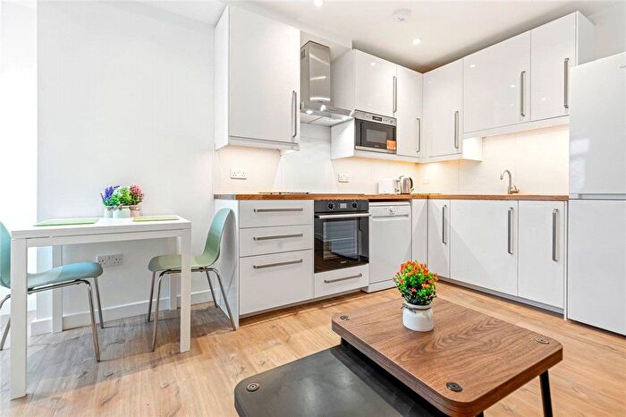 1 Bedroom Flat To Rent In West Hill, Wandsworth, SW18