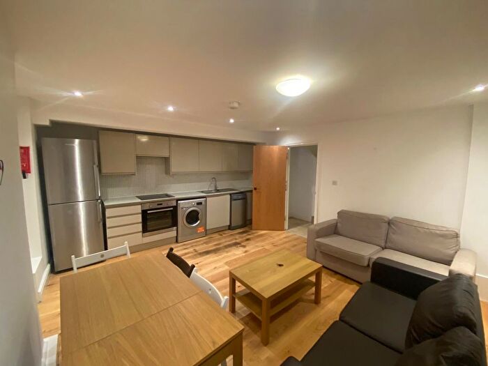 3 Bedroom Flat To Rent In St. John's Grove, London, N19